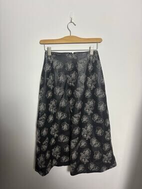 Baum und Pferdgarten Black Faux Leather Floral Stitch Midi Skirt Size 2 NWT